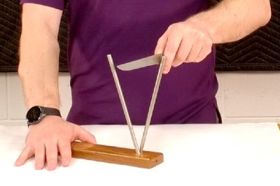 Sharpening on the CS94-DR diamond rods - Purple Shirt